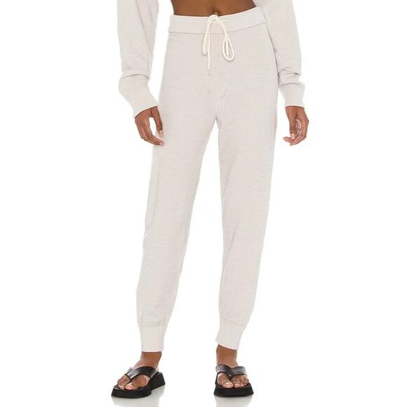 Varley Alice 2.0 Textured Waffle Knit Sweatpants Greige - Picture 1 of 9